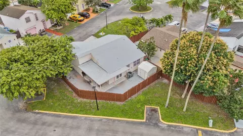 19814 NW 67th Ct, Hialeah, FL 33015