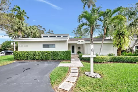 9213 SW 78th Pl, Miami, FL 33156