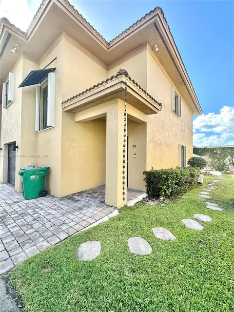 11115 W Okeechobee Rd #168, Hialeah Gardens, FL 33018
