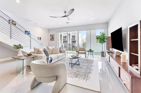 1025 NE 18th Ave #306, Fort Lauderdale, FL 33304