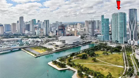 900 Biscayne Blvd #3302, Miami, FL 33132