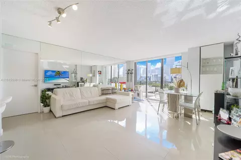 540 Brickell Key Dr #711, Miami, FL 33131 photo 8