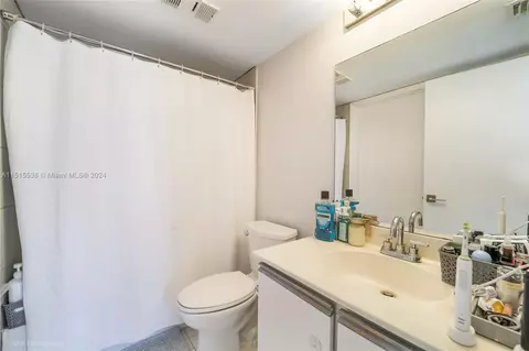 540 Brickell Key Dr #711, Miami, FL 33131 photo 12