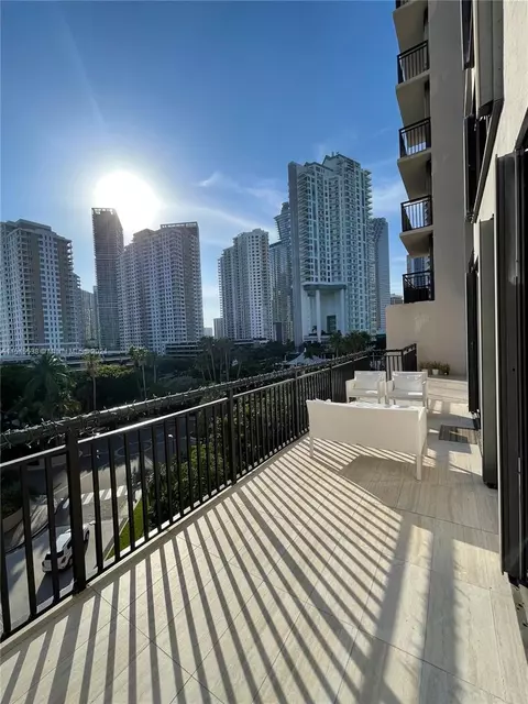 540 Brickell Key Dr #711, Miami, FL 33131 photo 18