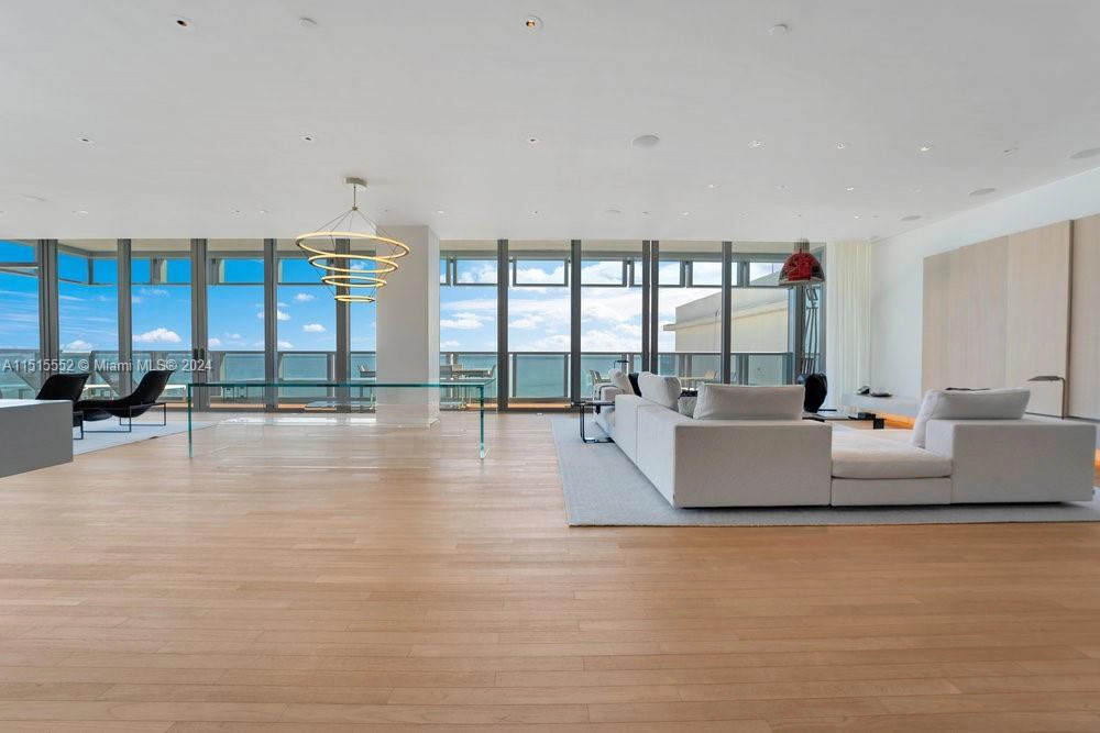 2901 Collins Ave Unit 1501  