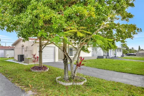 6807 NW 29th St, Sunrise, FL 33313