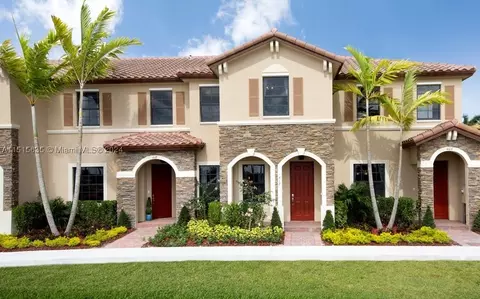 484 SE 32 Ave, Homestead, FL 33033