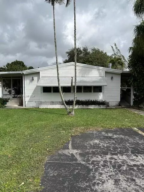 35250 SW 177th Ct 107 108, Homestead, FL 33034