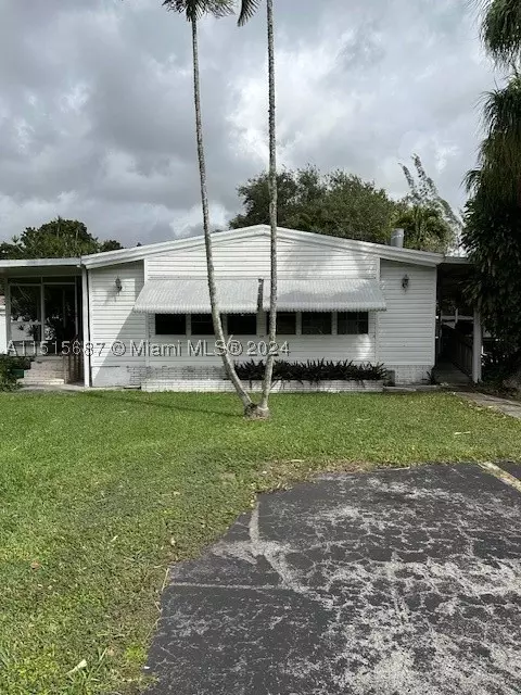 35250 SW 177th Ct 107 108, Homestead, FL 33034