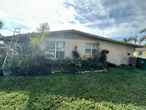 6110 SW 38th Ct, Davie, FL 33314