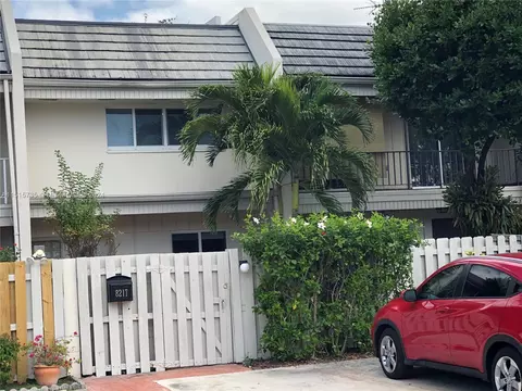 8217 SW 81 Ct #0, Miami, FL 33143