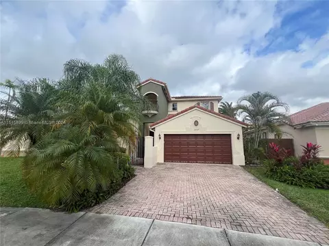 2007 NE 6th Ct, Homestead, FL 33033