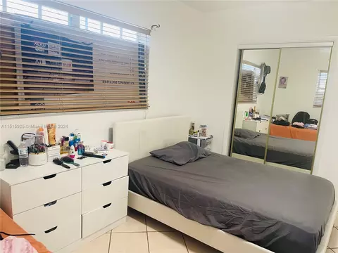 6261 E 3rd Ave, Hialeah, FL 33013 photo 13