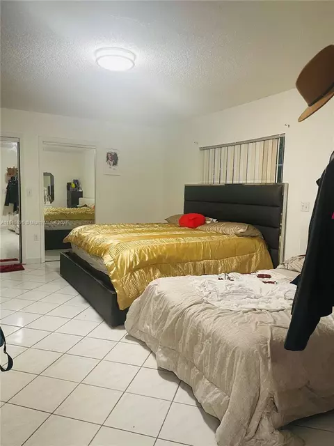 6261 E 3rd Ave, Hialeah, FL 33013 photo 28