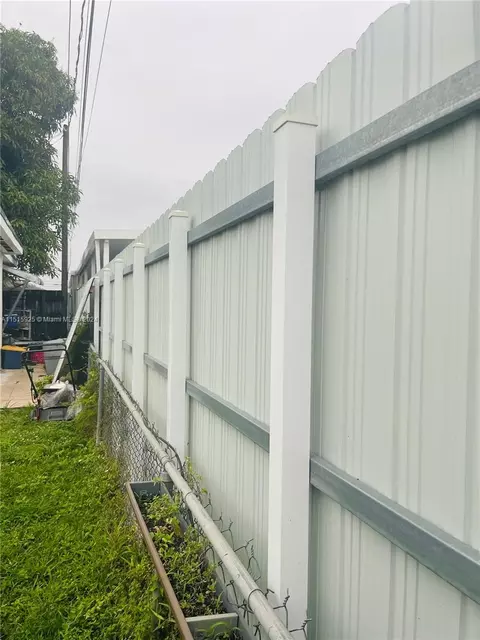 6261 E 3rd Ave, Hialeah, FL 33013 photo 36