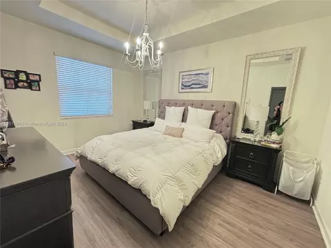 3374 W 104th Ter, Hialeah, FL 33018 photo 16