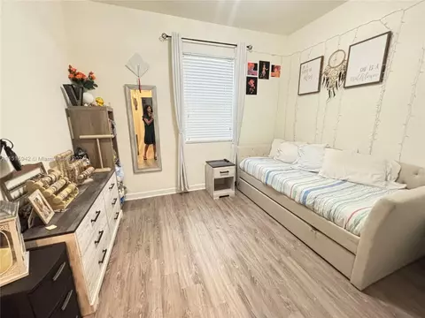 3374 W 104th Ter, Hialeah, FL 33018 photo 17