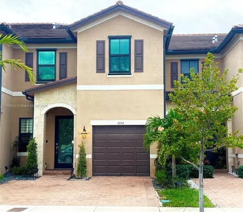 3374 W 104th Ter, Hialeah, FL 33018 photo 3
