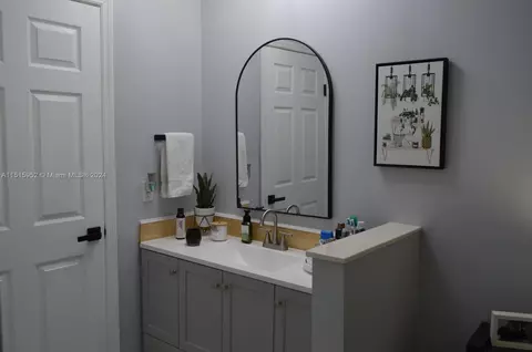 3207 W 70th St, Hialeah, FL 33018 photo 23