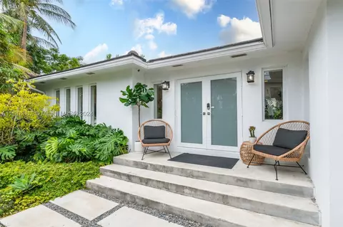 424 E Dilido Dr, Miami Beach, FL 33139