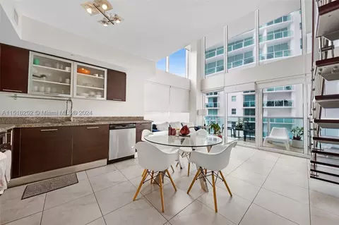 41 SE 5th St #517, Miami, FL 33131