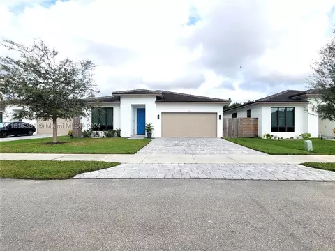 2941 SE 3rd St, Homestead, FL 33033