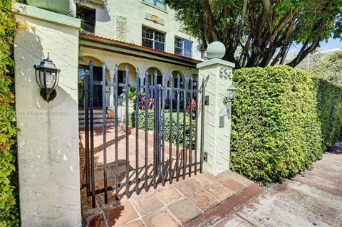 934 Michigan Ave #305, Miami Beach, FL 33139
