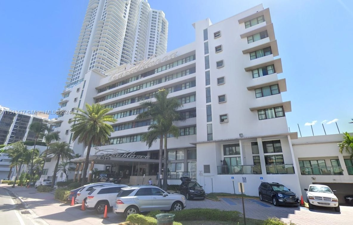 6345 Collins Ave Unit 703