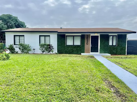 3530 NW 197th St, Miami Gardens, FL 33056