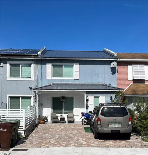 1731 W 68th St #0, Hialeah, FL 33014