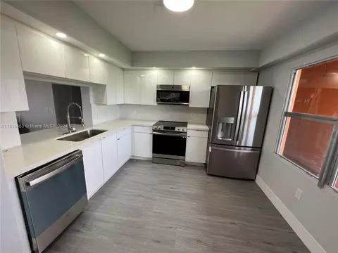 601 SW 142 Ave #407, Pembroke Pines, FL 33027