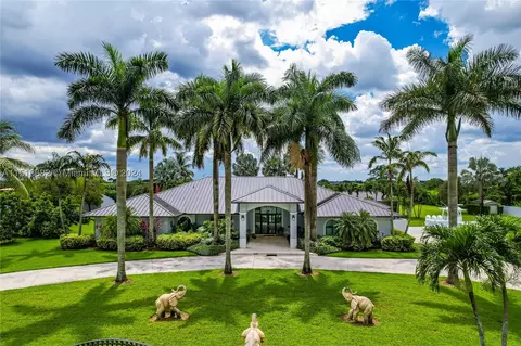 16920 SW 192nd St, Miami, FL 33187