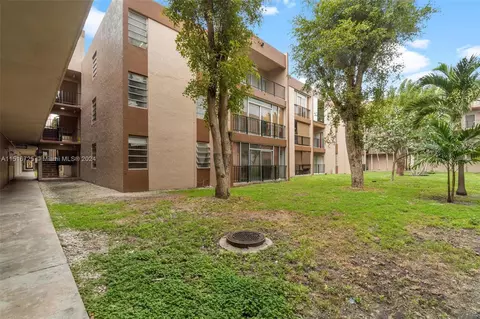 1900 W 68th St #E104, Hialeah, FL 33014 photo 30
