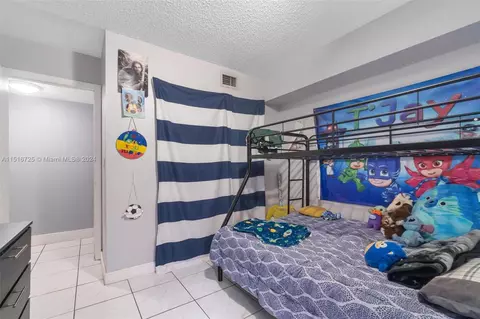 1900 W 68th St #E104, Hialeah, FL 33014 photo 24
