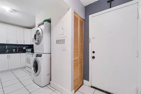 1900 W 68th St #E104, Hialeah, FL 33014 photo 10