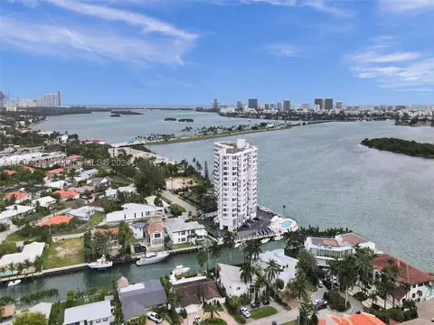 11930 N Bayshore Dr #601, North Miami, FL 33181