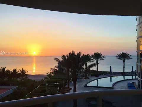 17201 Collins Ave #708, Sunny Isles Beach, FL 33160