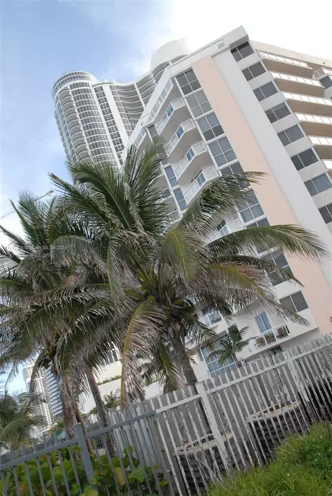 17275 Collins Ave #909, Sunny Isles Beach, FL 33160