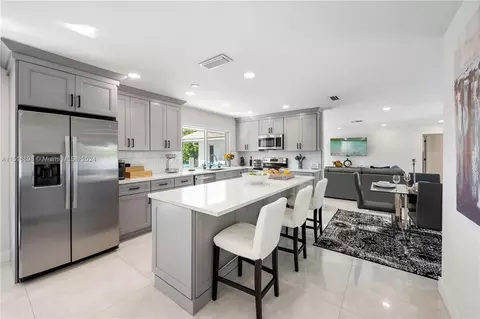 6351 NE 22nd Ave, Fort Lauderdale, FL 33308