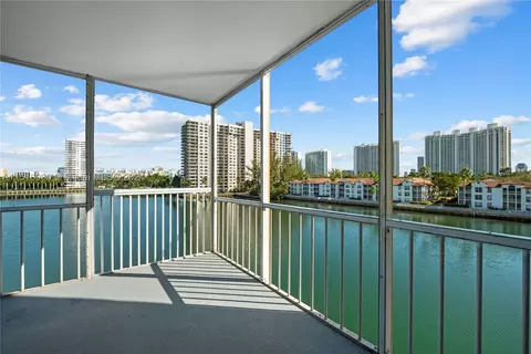 2999 Point East Dr #C514, Aventura, FL 33160