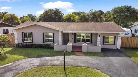 12460 SW 106th St, Miami, FL 33186