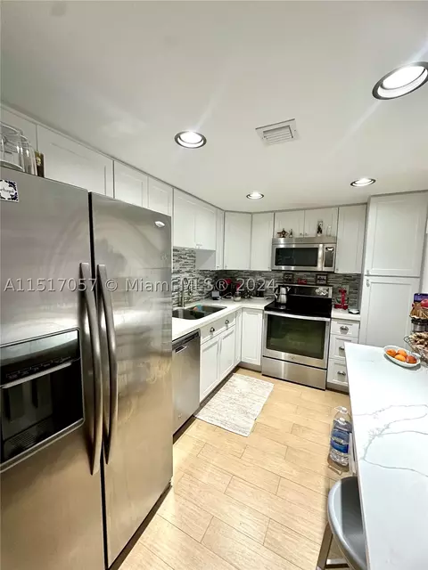 1980 S Ocean Dr #5B, Hallandale Beach, FL 33009