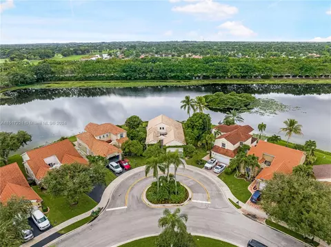 1400 Seabay Rd, Weston, FL 33326