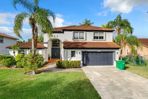 11981 NW 26th St, Plantation, FL 33323