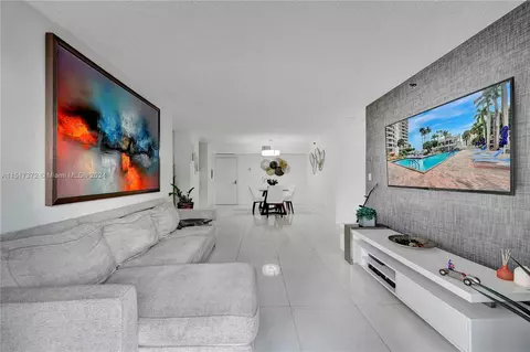 3600 Mystic Pointe Dr #203, Aventura, FL 33180