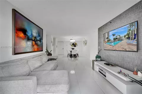 3600 Mystic Pointe Dr #203, Aventura, FL 33180