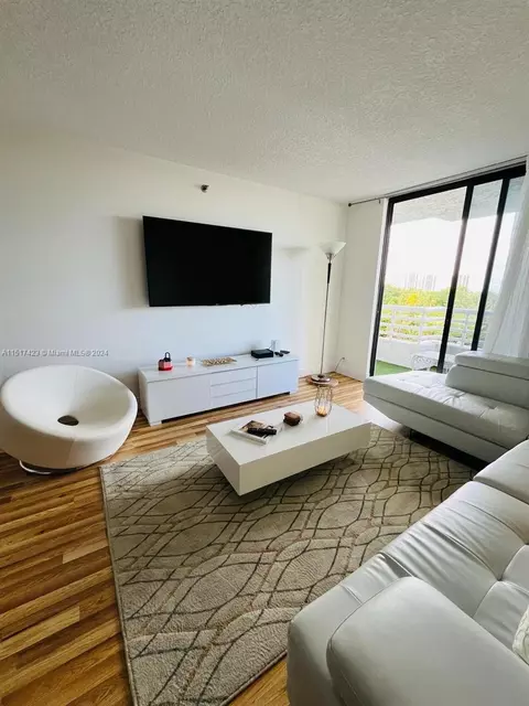 3300 NE 192nd St #512, Aventura, FL 33180