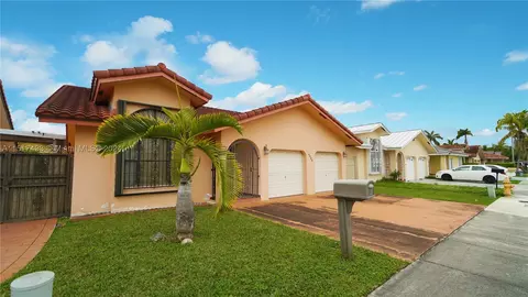 4900 SW 142nd Pl, Miami, FL 33175