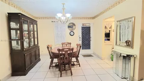 2851 Somerset Dr #105, Lauderdale Lakes, FL 33311