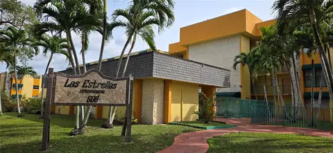 606 W 81st St #117, Hialeah, FL 33014